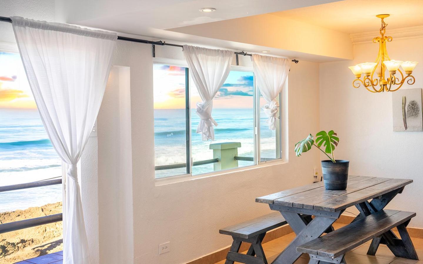 Beachfront Two Bedroom With 3 Beds Tijuana Bagian luar foto